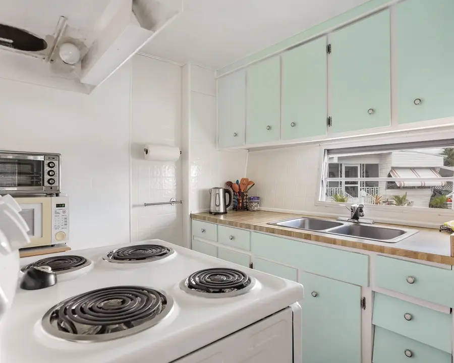 Address Withheld By Seller, Davie, FL 33324 - Image #2