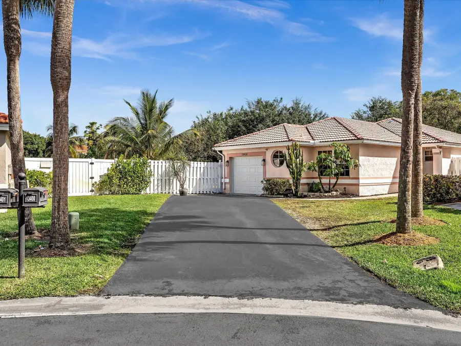 13400 NW 5th Ct, Plantation, FL 33325 - Image #2
