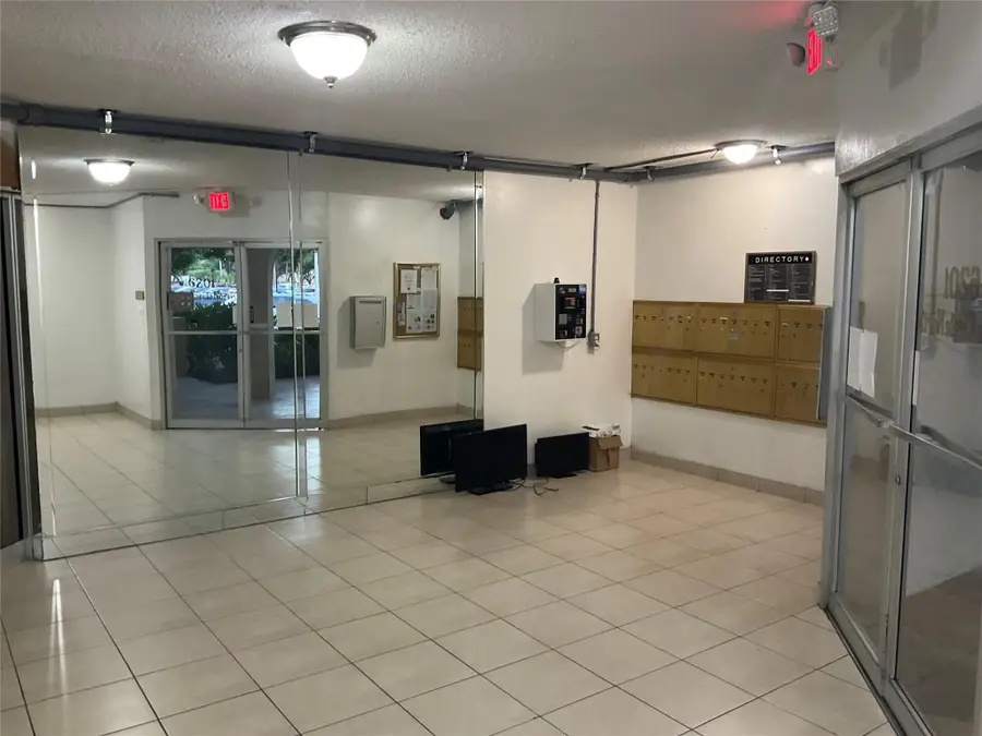 6201 N Falls Circle Dr #309, Lauderhill, FL 33319 - Image #3