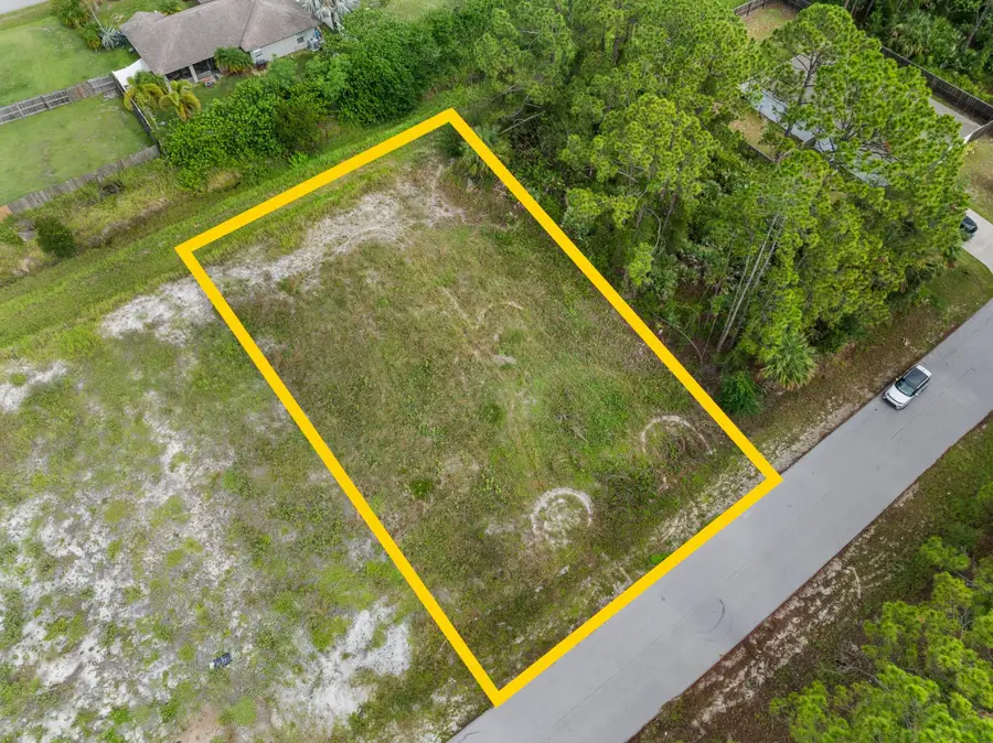 442 Holin Ave Sw, Palm Bay, FL 32908 - Image #2