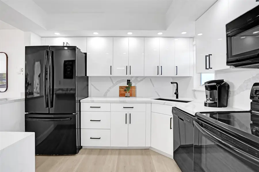 8900 Washington Blvd #PH11, Hollywood, FL 33025 - Image #2