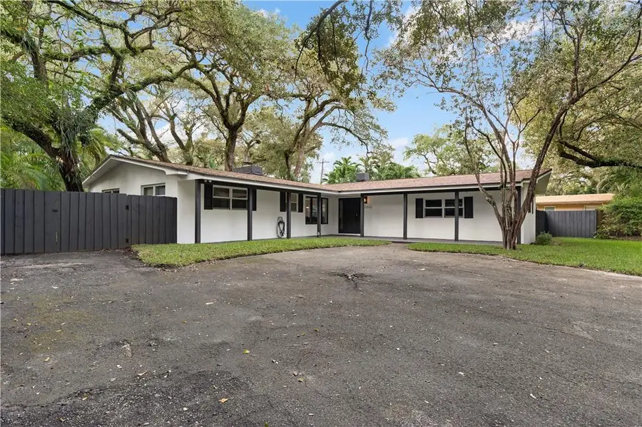 5840 SW 37th Avenue, Dania Beach, FL 33312 - Image #2