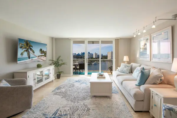 1 Las Olas Circle #1205, Fort Lauderdale, FL 33316