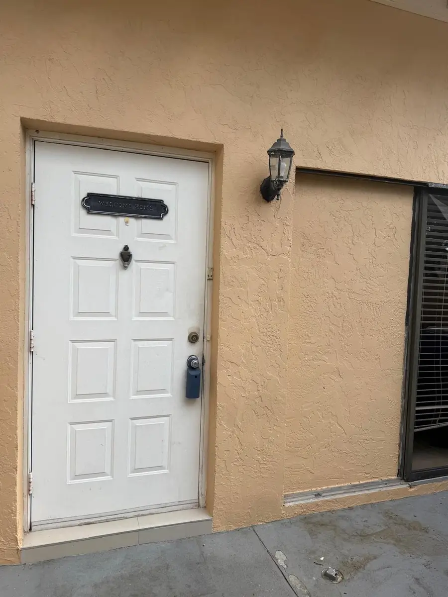 11596 NW 45th St #4, Coral Springs, FL 33065 - Image #2