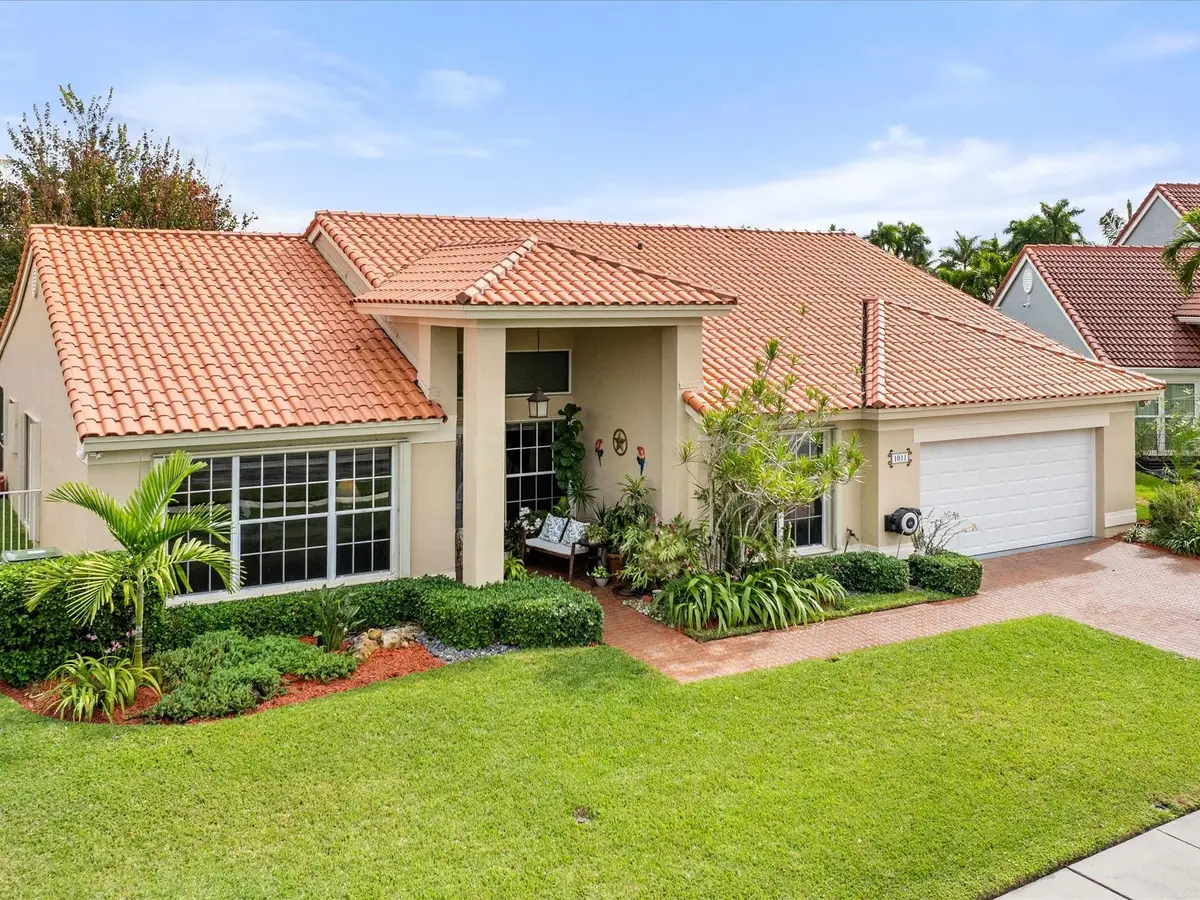 1011 NW 193rd Ave, Pembroke Pines, FL 33029 - Image #1