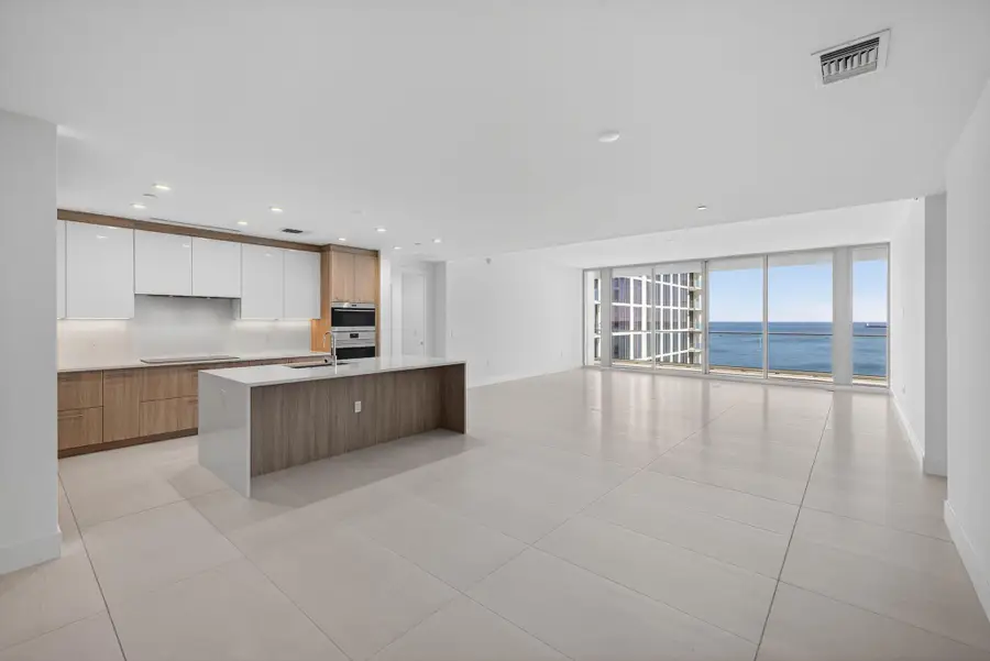 153 N Seabreeze Blvd #901-S, Fort Lauderdale, FL 33304 - Image #3