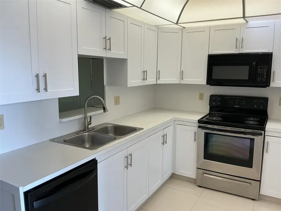 2303 Lucaya Ln #F3, Coconut Creek, FL 33066 - Image #3