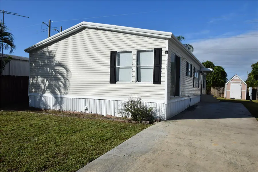 22971 Tradewind Rd, Boca Raton, FL 33428 - Image #2