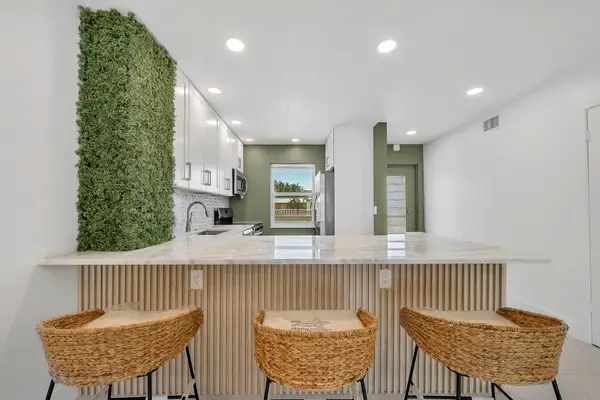 9818 Marina Blvd #1225, Boca Raton, FL 33428