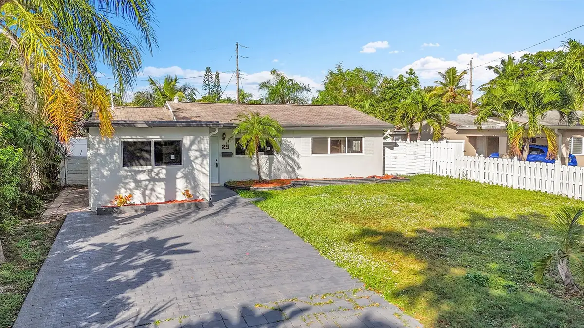 29 SE 8th St, Dania Beach, FL 33004 - Image #1