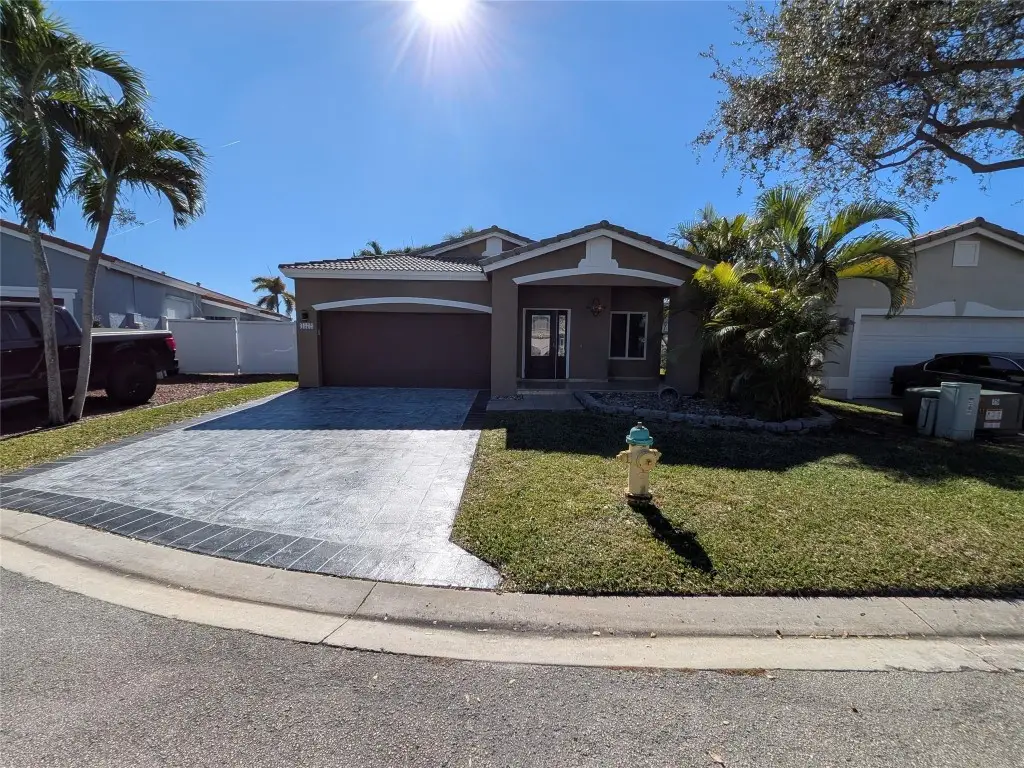 4572 SW 14th Street, Deerfield Beach, FL 33442 - Image #1
