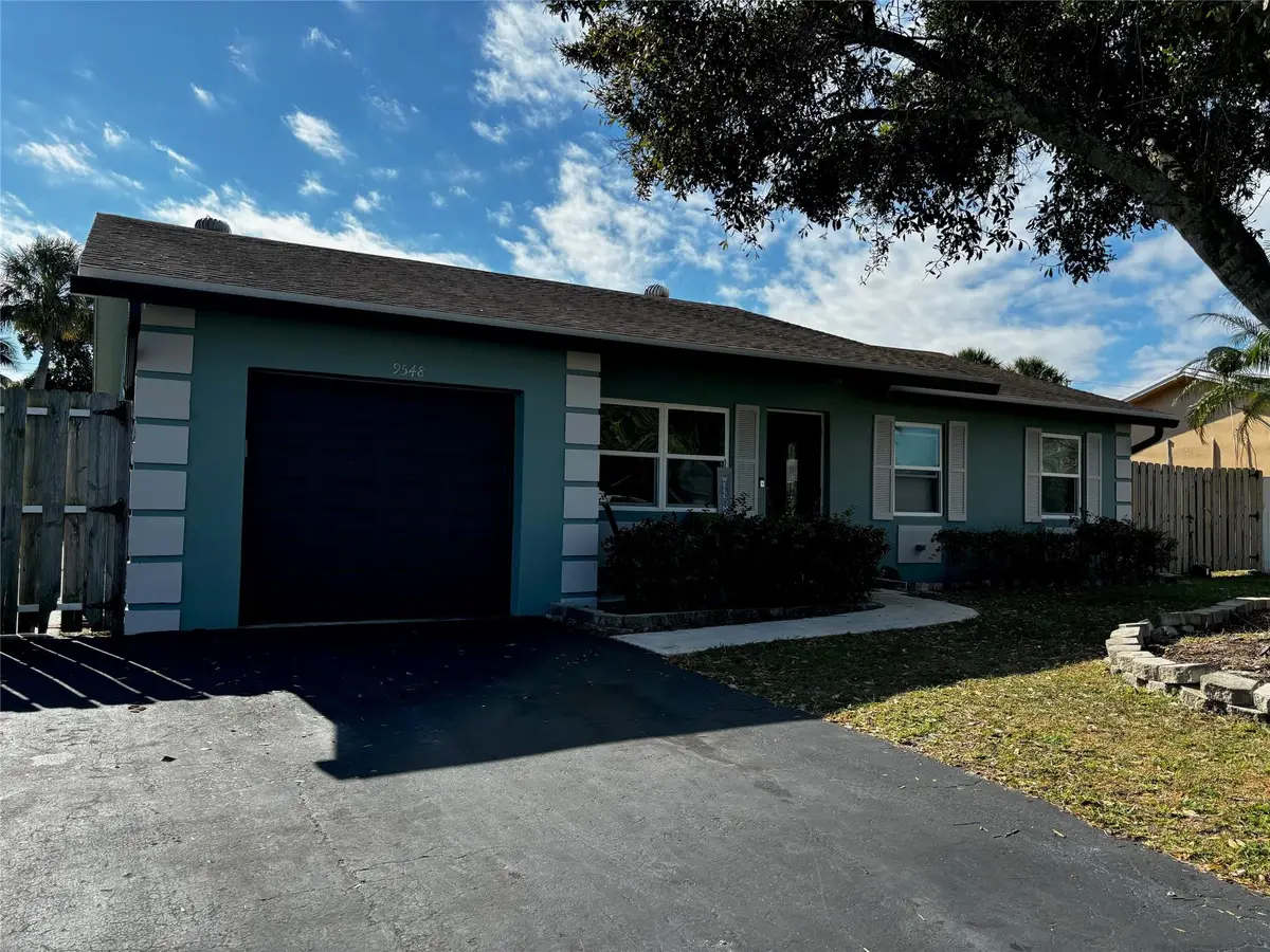 9548 Richmond Cir, Boca Raton, FL 33434 - Image #1