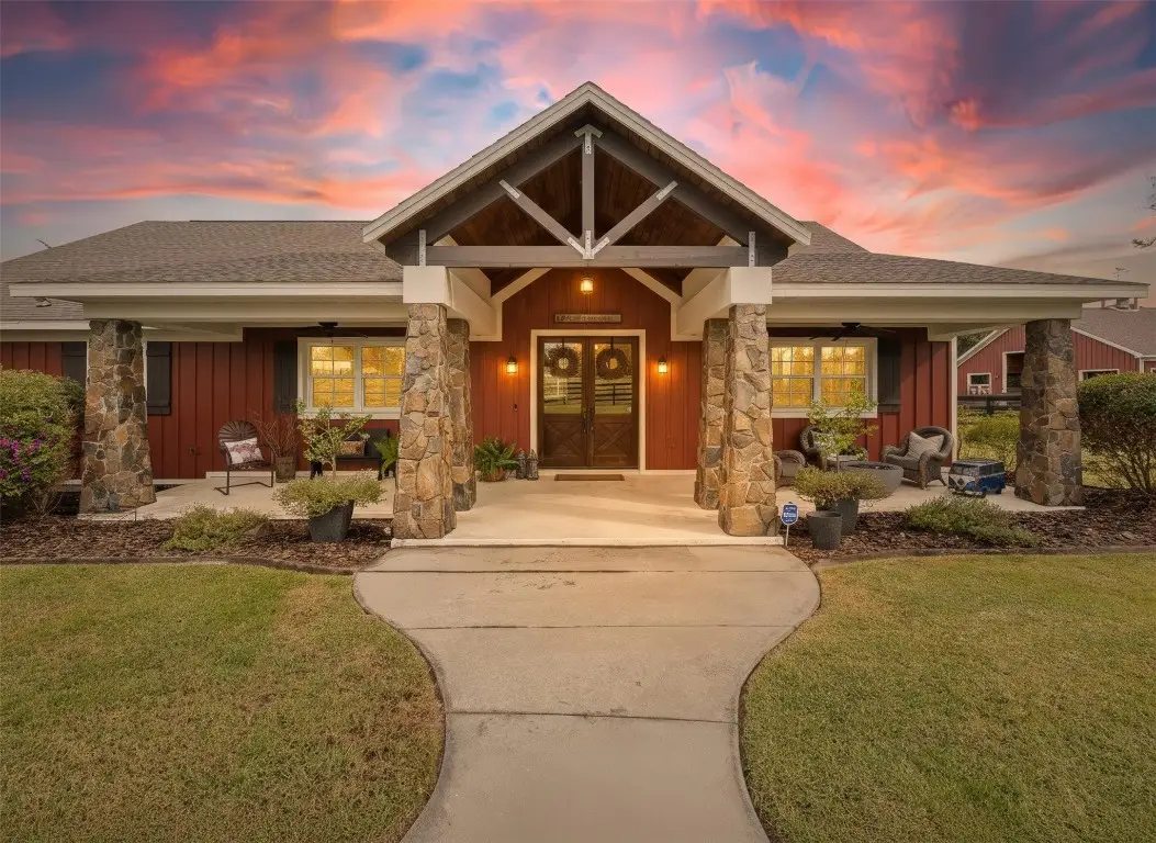 41526 Saddle Ridge Lane, Weirsdale, FL 32195 - Image #1