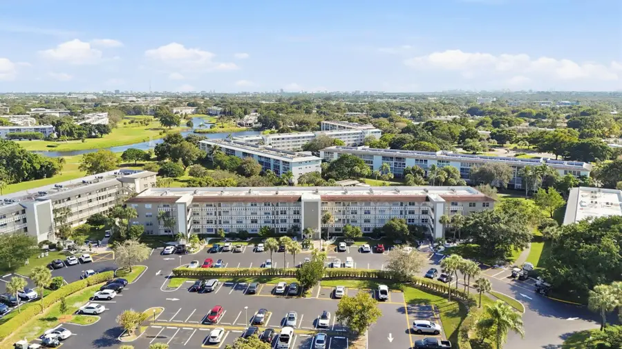 2901 Victoria Cir #B-2, Coconut Creek, FL 33066 - Image #2