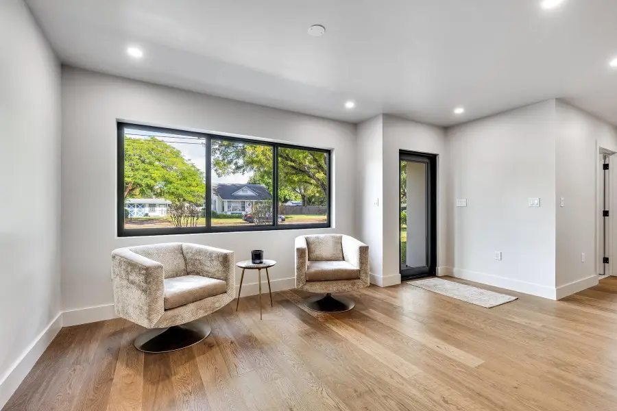 424 NE 2nd St, Pompano Beach, FL 33060 - Image #2