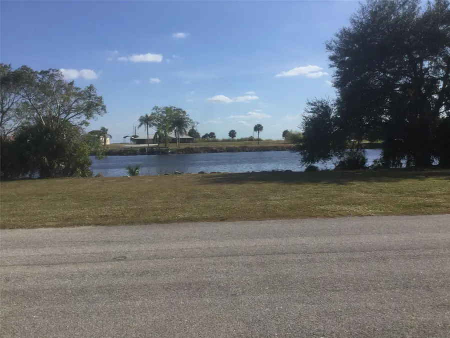 1824 Riverside Dr, Moore Haven, FL 33471 - Image #3