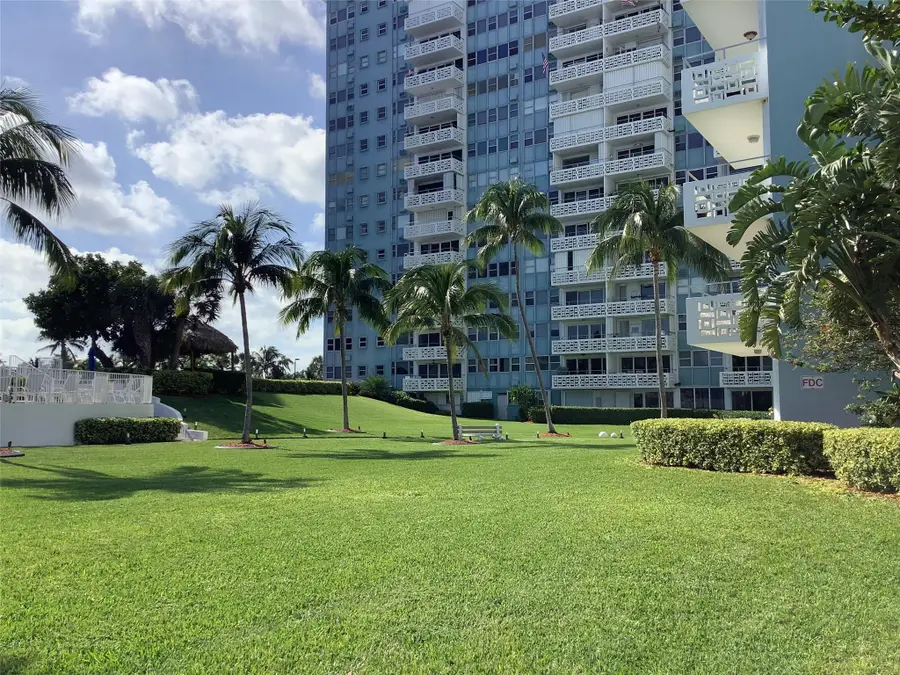 1900 S Ocean Dr #1503, Fort Lauderdale, FL 33316 - Image #2
