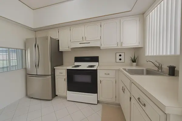 3051 Sunrise Lakes Dr #203, Fort Lauderdale, FL 33322