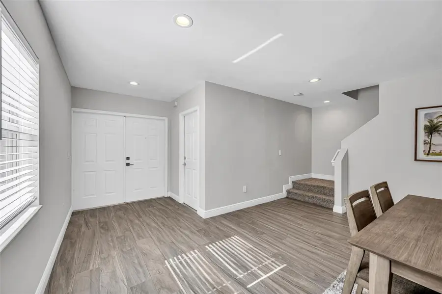 808 NE 15th Avenue, Fort Lauderdale, FL 33304 - #3