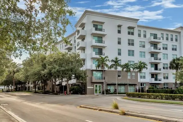 2421 NE 65th St #617, Fort Lauderdale, FL 33308 - Image #3