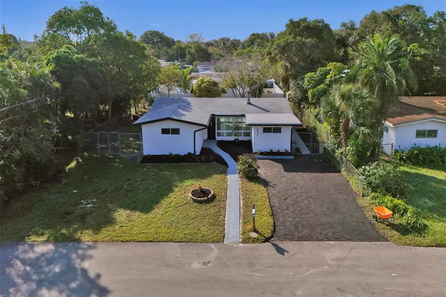 3024 SW 10th St, Fort Lauderdale, FL 33312 - Image #2