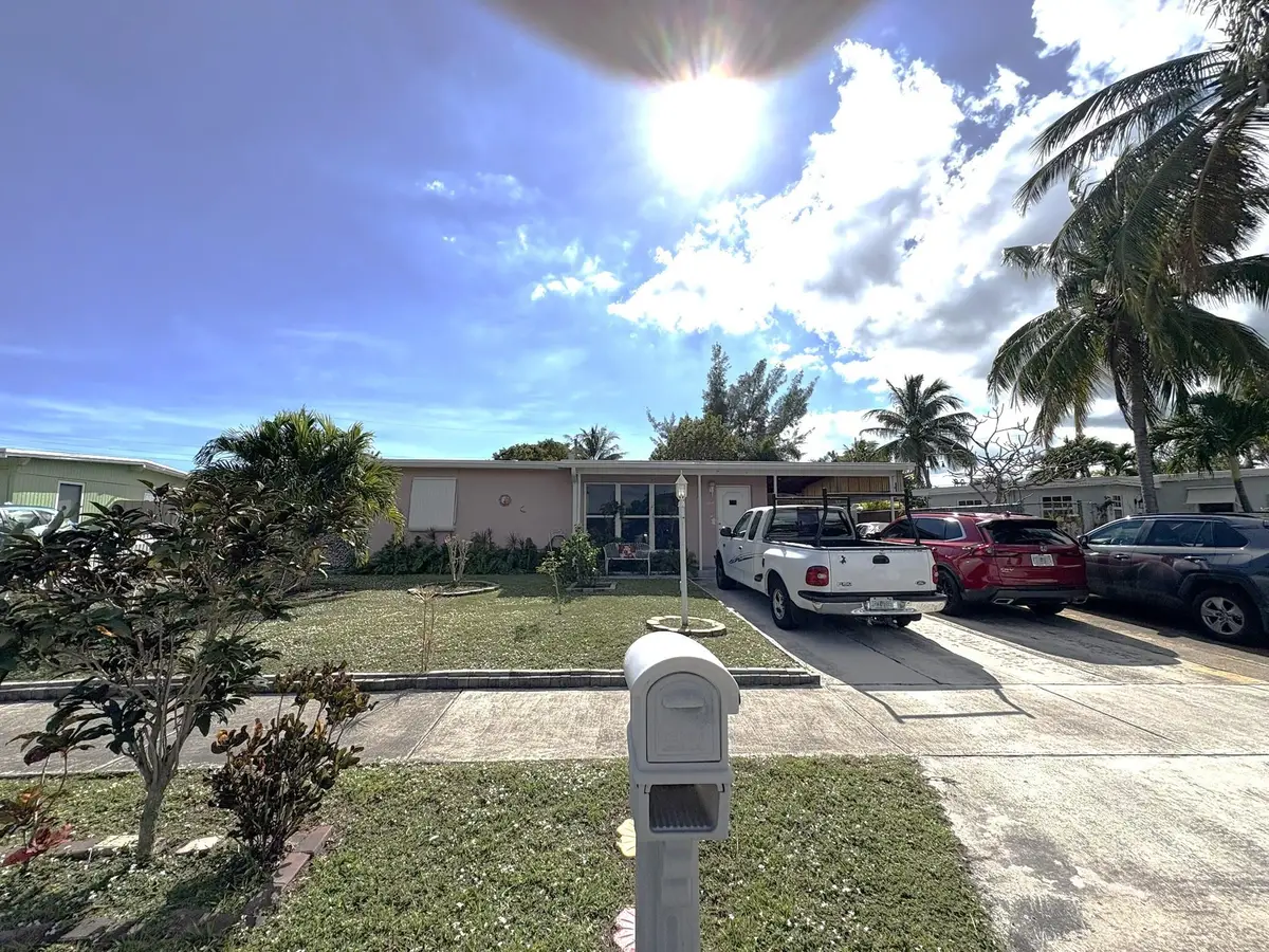 1310 NE 44th St, Pompano Beach, FL 33064 - Image #1