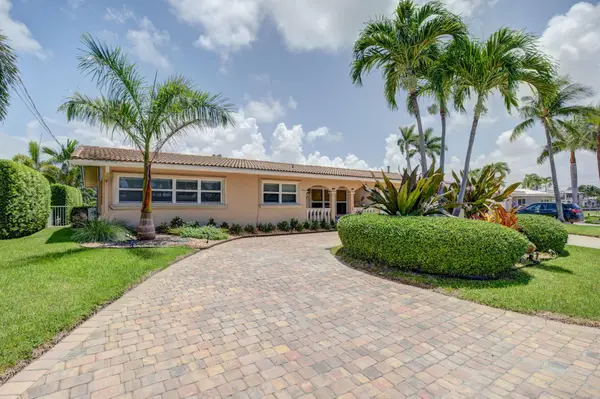 1920 Waters Edge, Pompano Beach, FL 33062