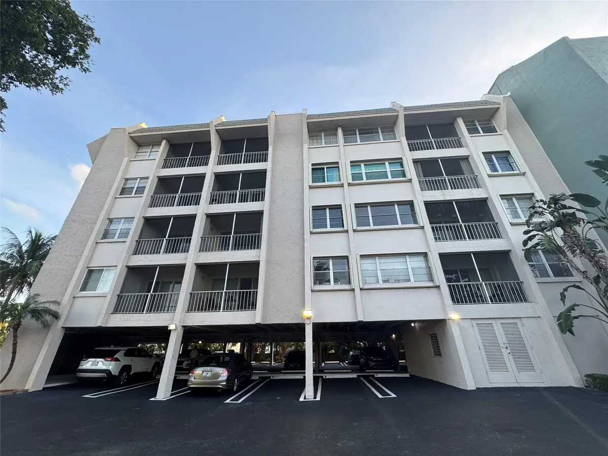 505 Spencer Dr #307, West Palm Beach, FL 33409 - Image #1