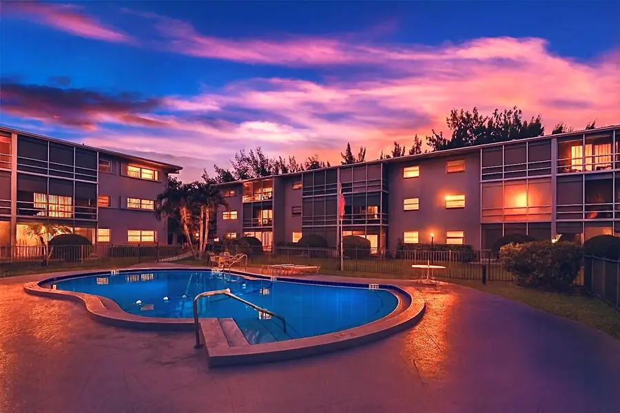 700 Layne Blvd #301, Hallandale Beach, FL 33009 - Image #3