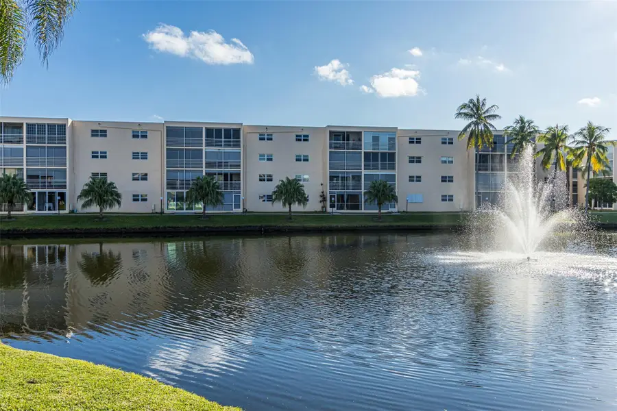 414 SE 10th St #302, Dania Beach, FL 33004 - Image #3