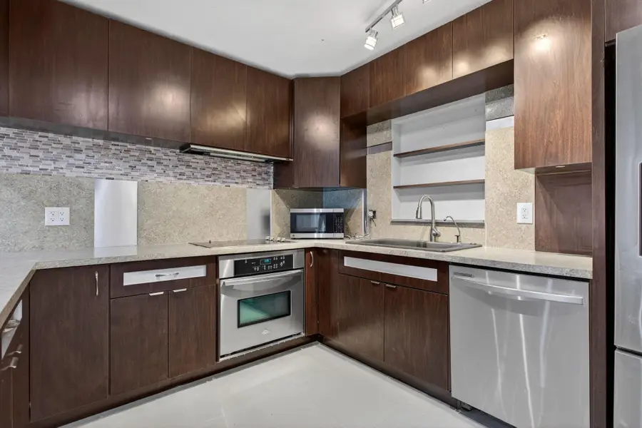 8709 NW 57th Dr, Tamarac, FL 33321 - Image #2