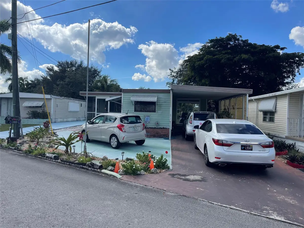 1865 SW 87th Ter, Davie, FL 33324 - Image #1