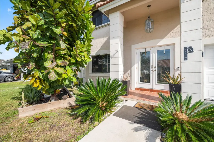 520 Sumter Ave, Davie, FL 33325 - Image #2