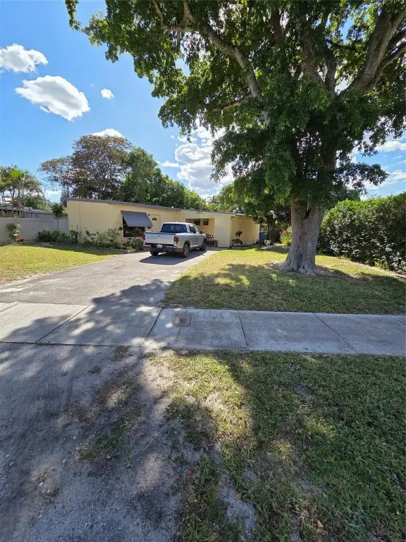 3312 SW 15th Street, Fort Lauderdale, FL 33312 - Image #2