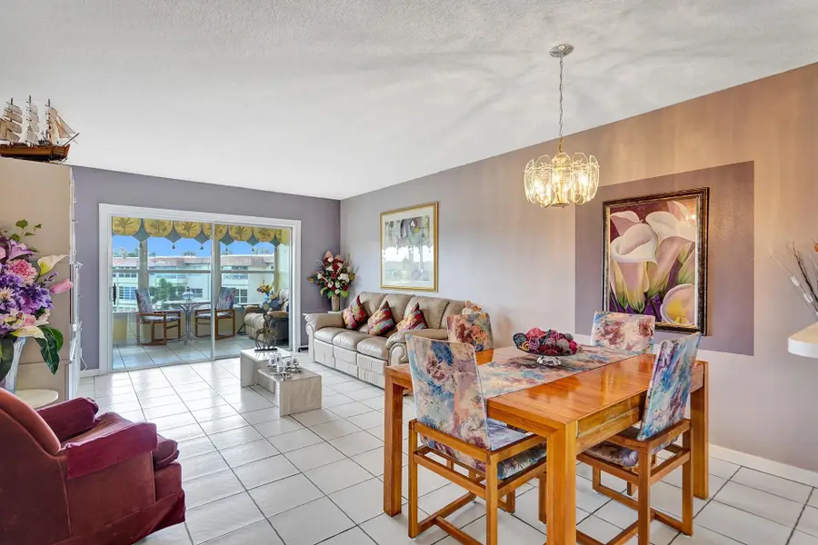 4800 NW 35th St #612, Lauderdale Lakes, FL 33319 - Image #3