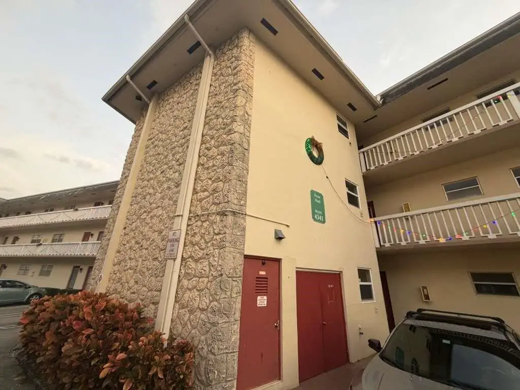 4341 NW 16th St #E206, Fort Lauderdale, FL 33313 - Image #1