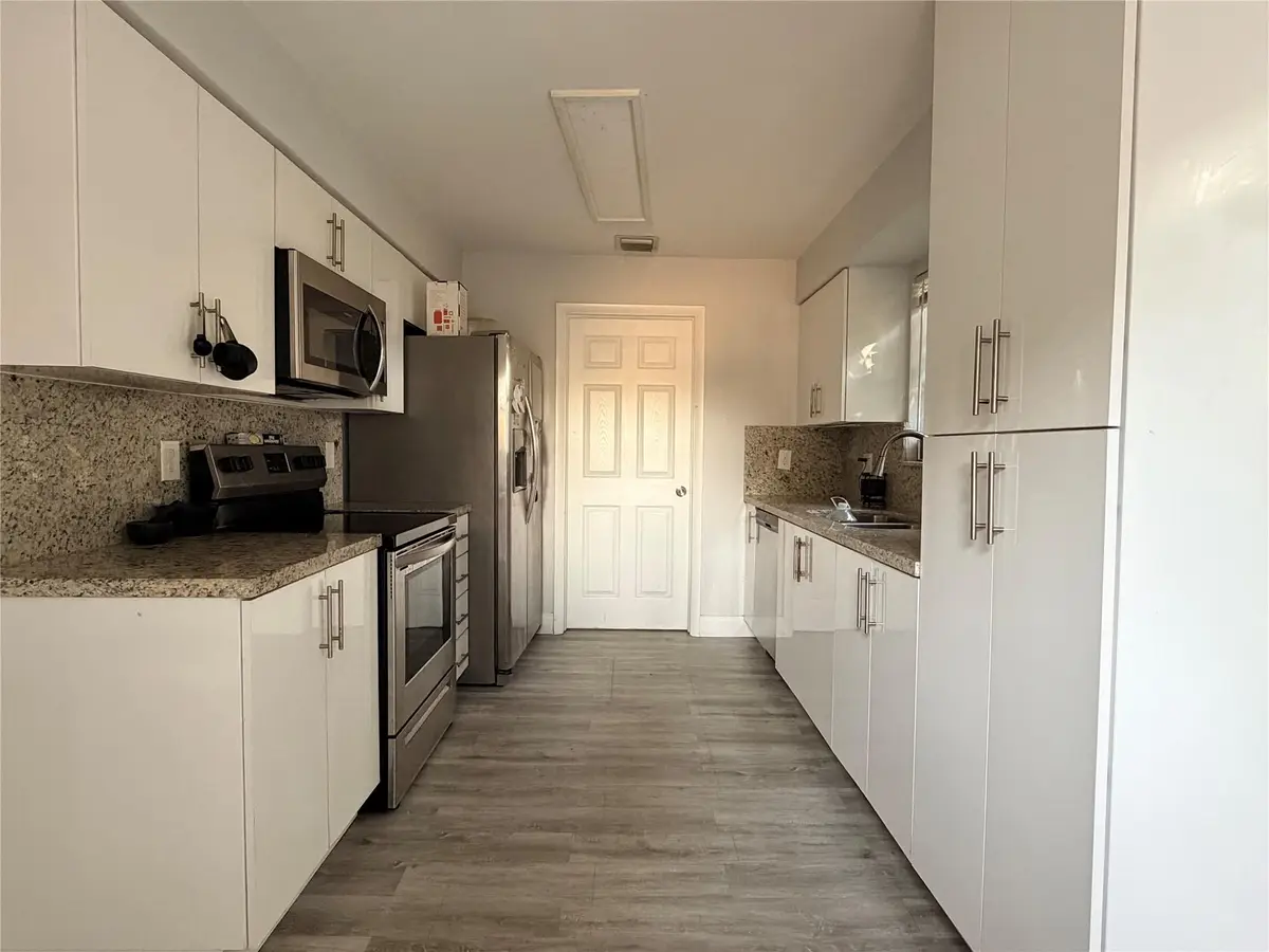 2950 NW 20th St, Fort Lauderdale, FL 33311 - Image #1