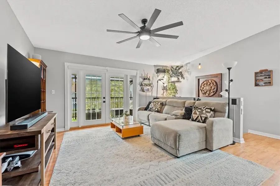 2761 S Oakland Forest Dr #204, Oakland Park, FL 33309 - Image #2