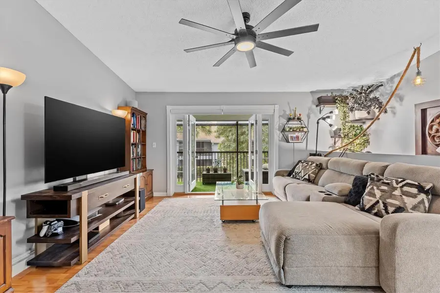 2761 S Oakland Forest Dr #204, Oakland Park, FL 33309 - Image #3