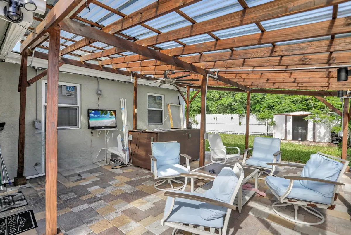 5332 NE 15th Ave, Pompano Beach, FL 33064 - Image #1