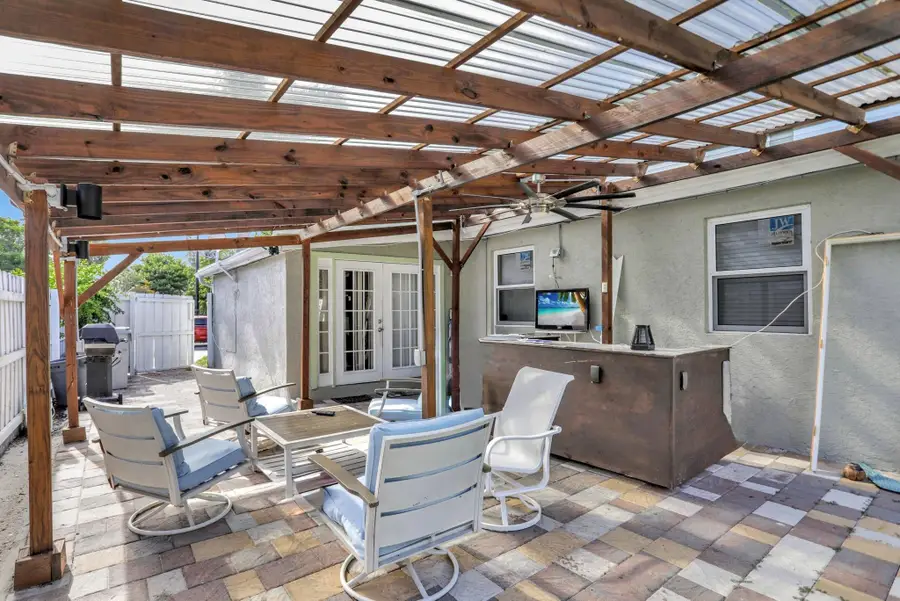 5332 NE 15th Ave, Pompano Beach, FL 33064 - Image #2