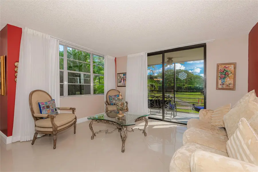 1200 Saint Charles Pl #L-19, Pembroke Pines, FL 33026 - Image #2