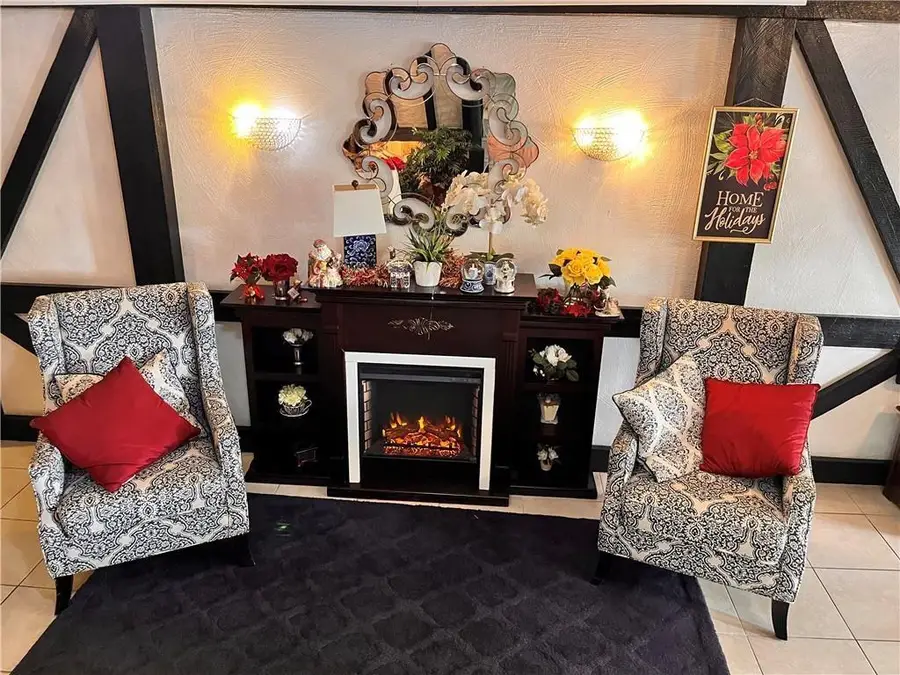 3690 Inverrary Dr #2C, Lauderhill, FL 33319 - Image #2