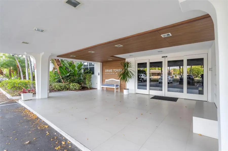 1800 N Andrews Ave #7J, Fort Lauderdale, FL 33311 - Image #3