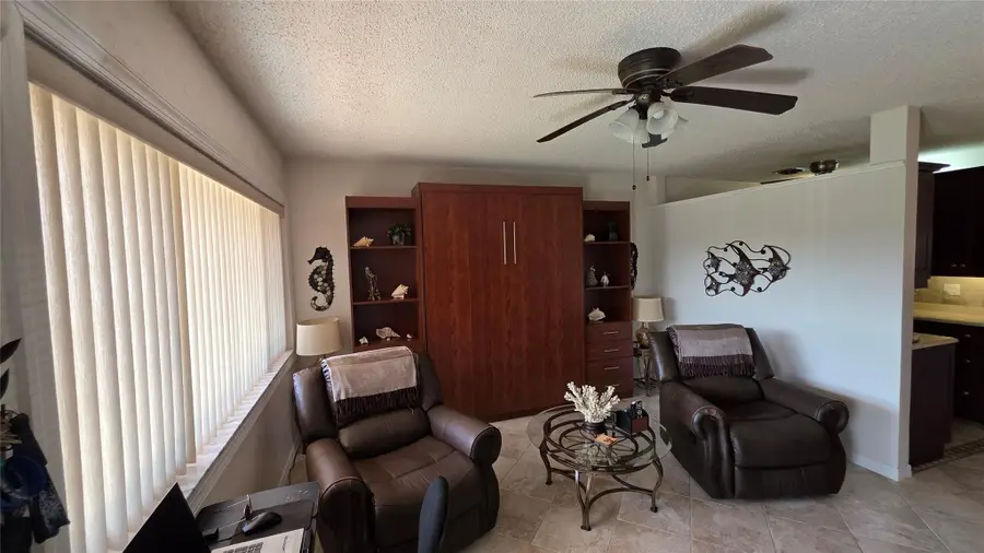 1030 SW 11th St #5m, Hallandale Beach, FL 33009 - Image #3