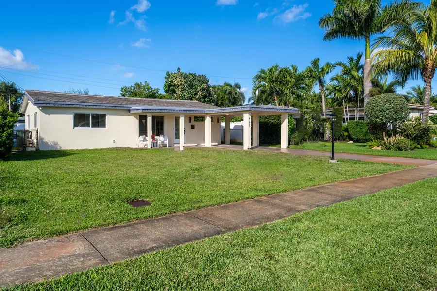 4751 NE 4th Ave, Oakland Park, FL 33334 - Image #2