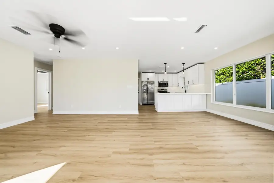 4751 NE 4th Ave, Oakland Park, FL 33334 - Image #3