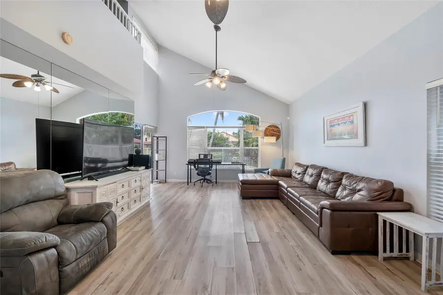 4020 Dorado Drive, Palm Beach Gardens, FL 33418 - Image #3