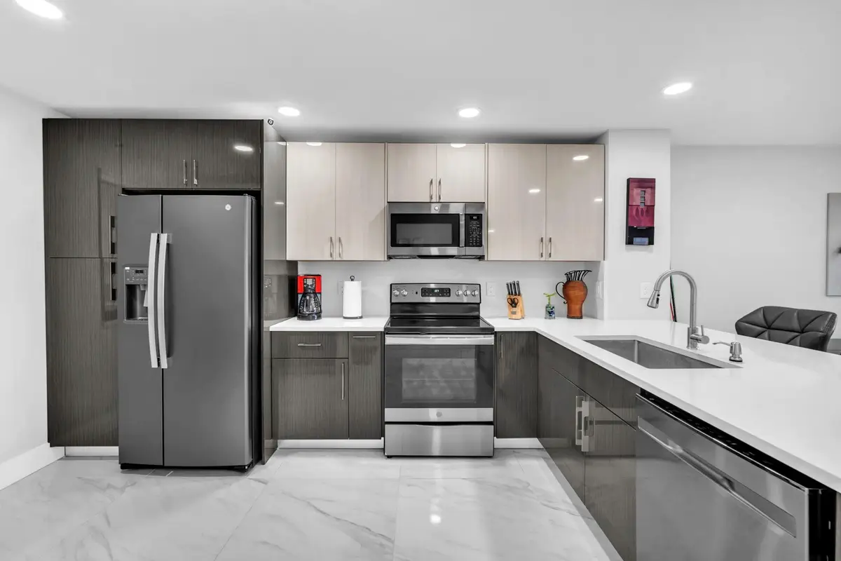 2221 Cypress Island Dr #708, Pompano Beach, FL 33069 - Image #1