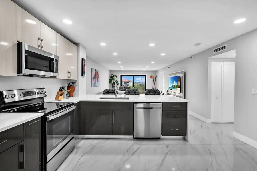 2221 Cypress Island Dr #708, Pompano Beach, FL 33069 - Image #2